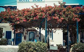 Dora'S Studios & Apartments